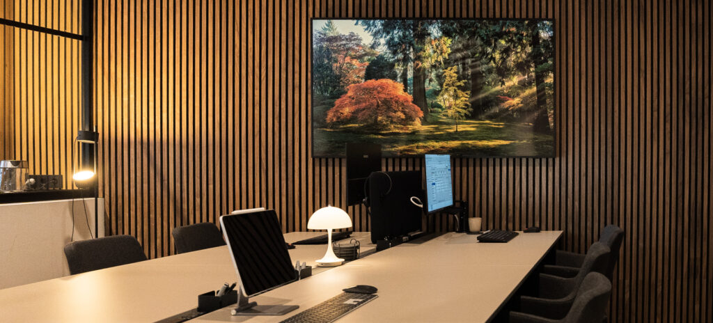 Modern eingerichteter Büroraum der Provinzial